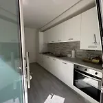 شقة A Do Passi Dal Mare *